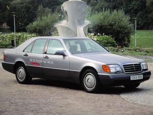 Mercedes-Benz 300 SE Flexible Fuel Vehicle 1992 года